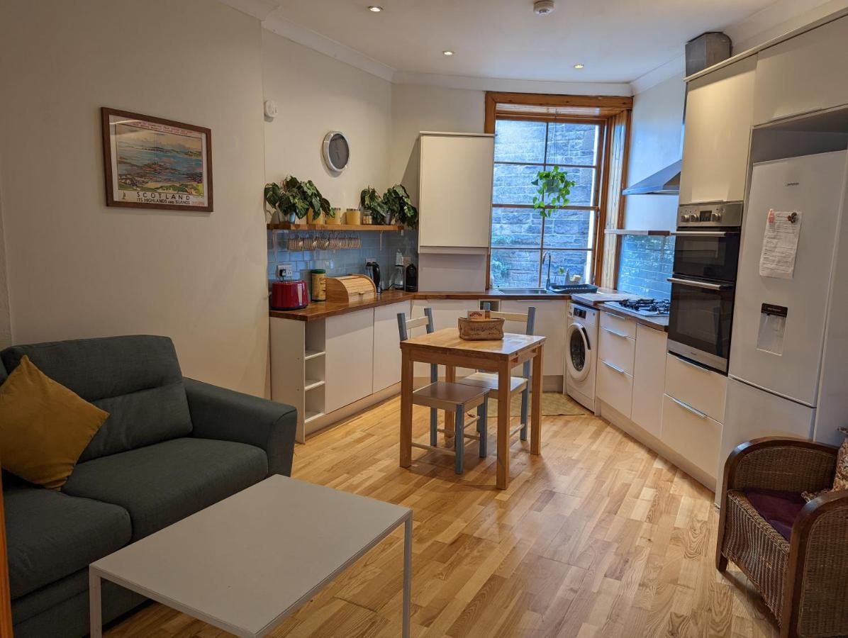 Cozy 2 Double Bedroom Flat In The Heart Of Leith Appartement Édimbourg